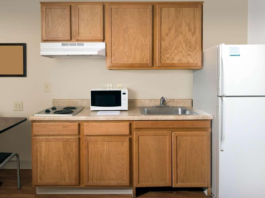 Extended Stay America Select Suites - Kansas City - South - I-49 Номер фото