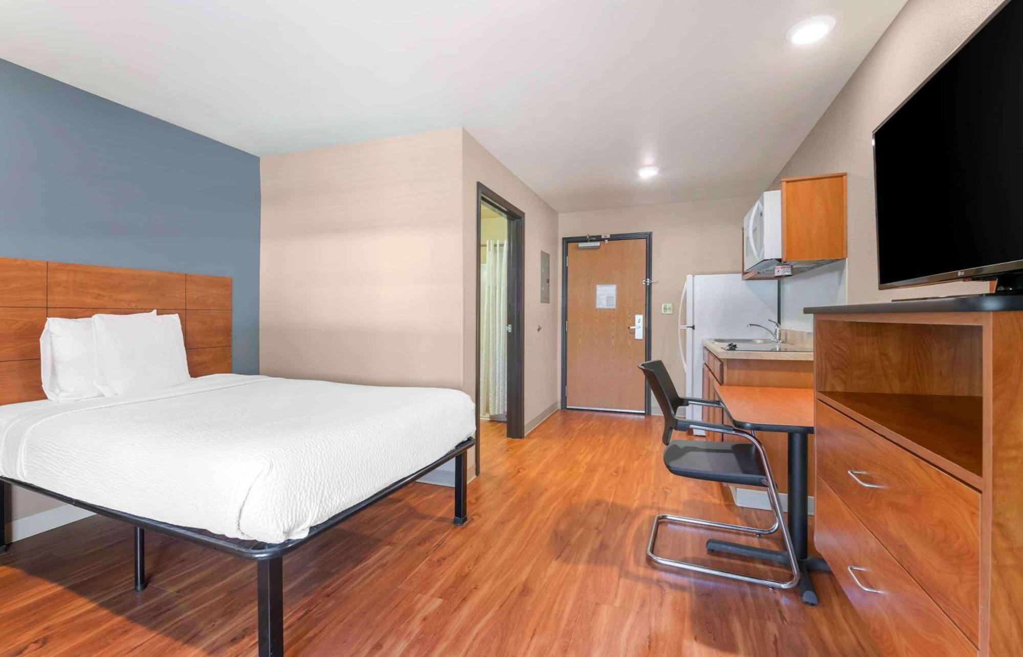 Extended Stay America Select Suites - Kansas City - South - I-49 Экстерьер фото