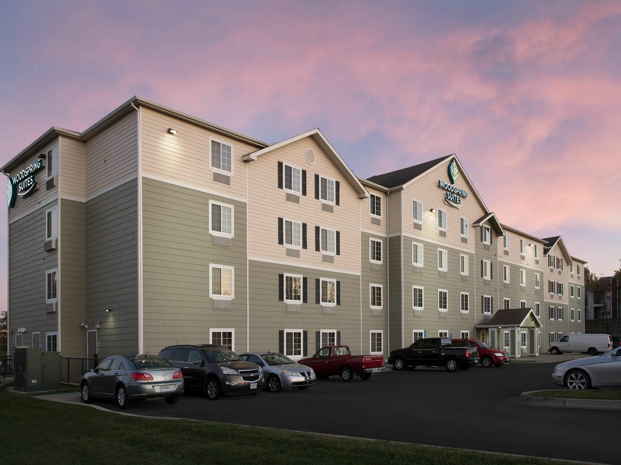 Extended Stay America Select Suites - Kansas City - South - I-49 Экстерьер фото