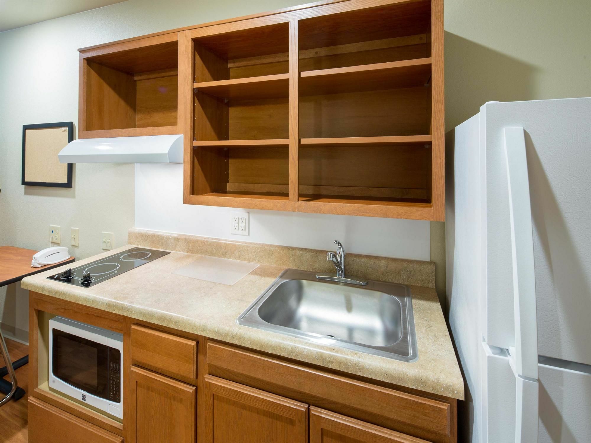Extended Stay America Select Suites - Kansas City - South - I-49 Экстерьер фото